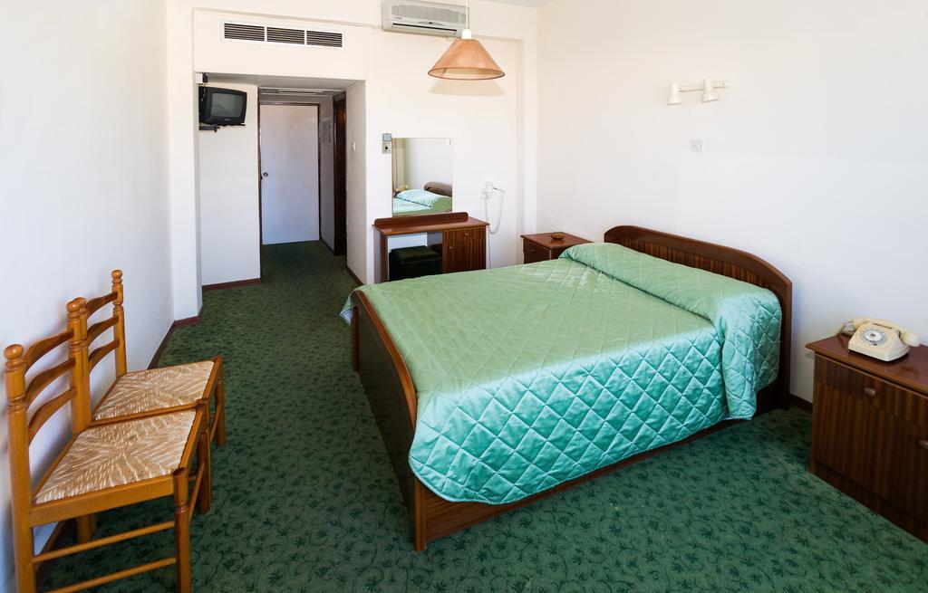 Marion Hotel Polis Buitenkant foto