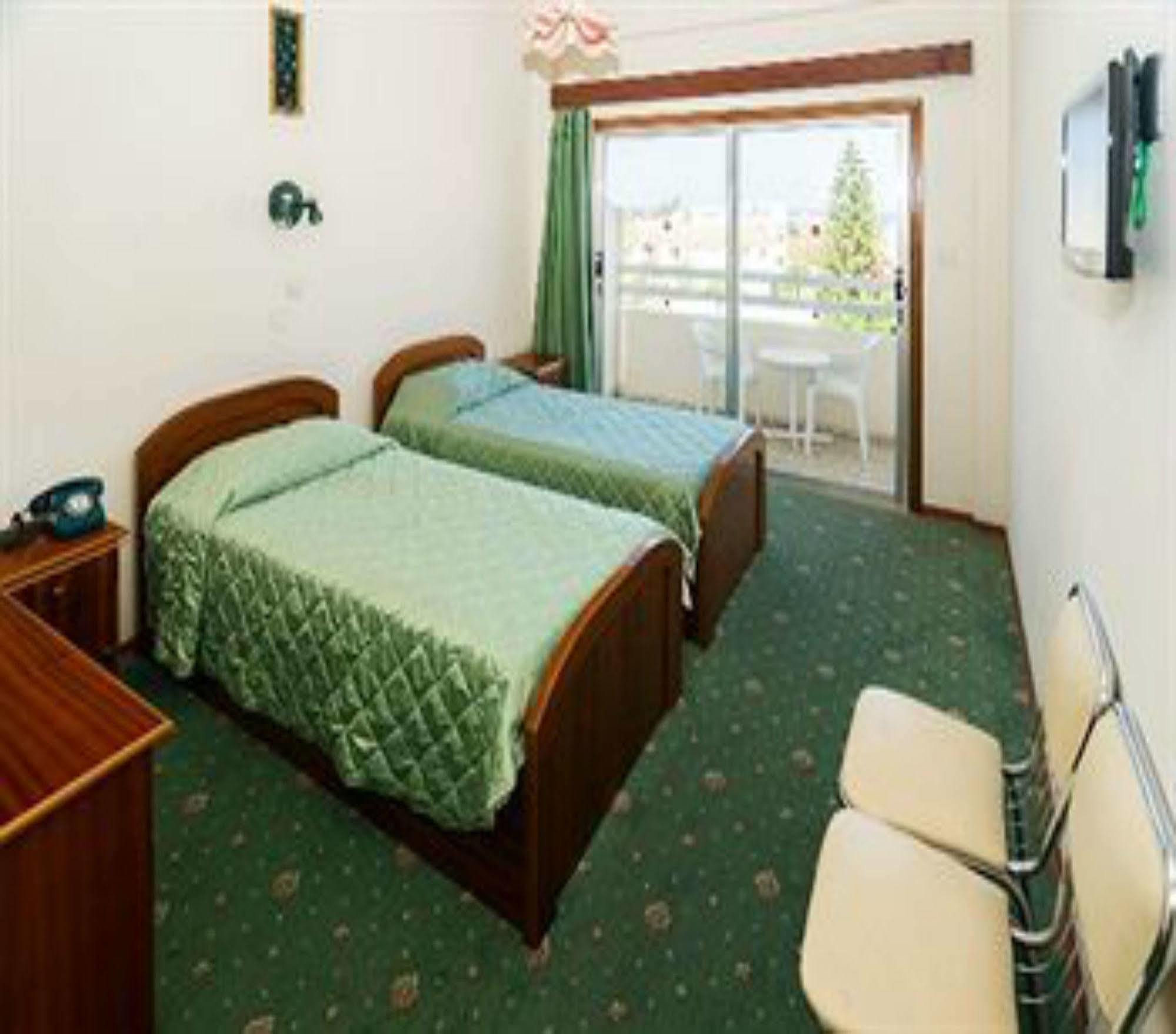 Marion Hotel Polis Kamer foto